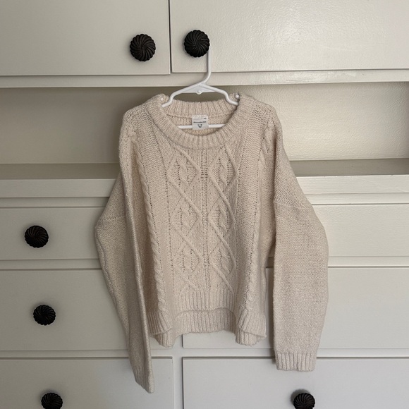 Abercrombie Kids Cream Sweater 9/10 - Picture 1 of 4